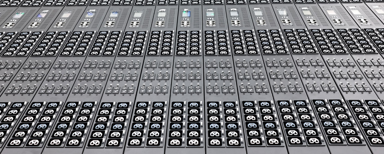 AI-data-center-PDU-with-C39-outlets.jpg
