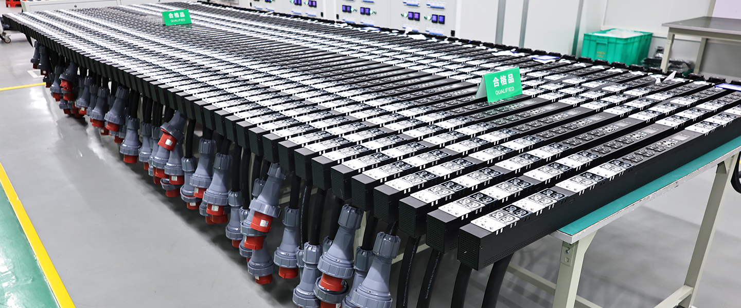415V-3-phase-pdu.jpg