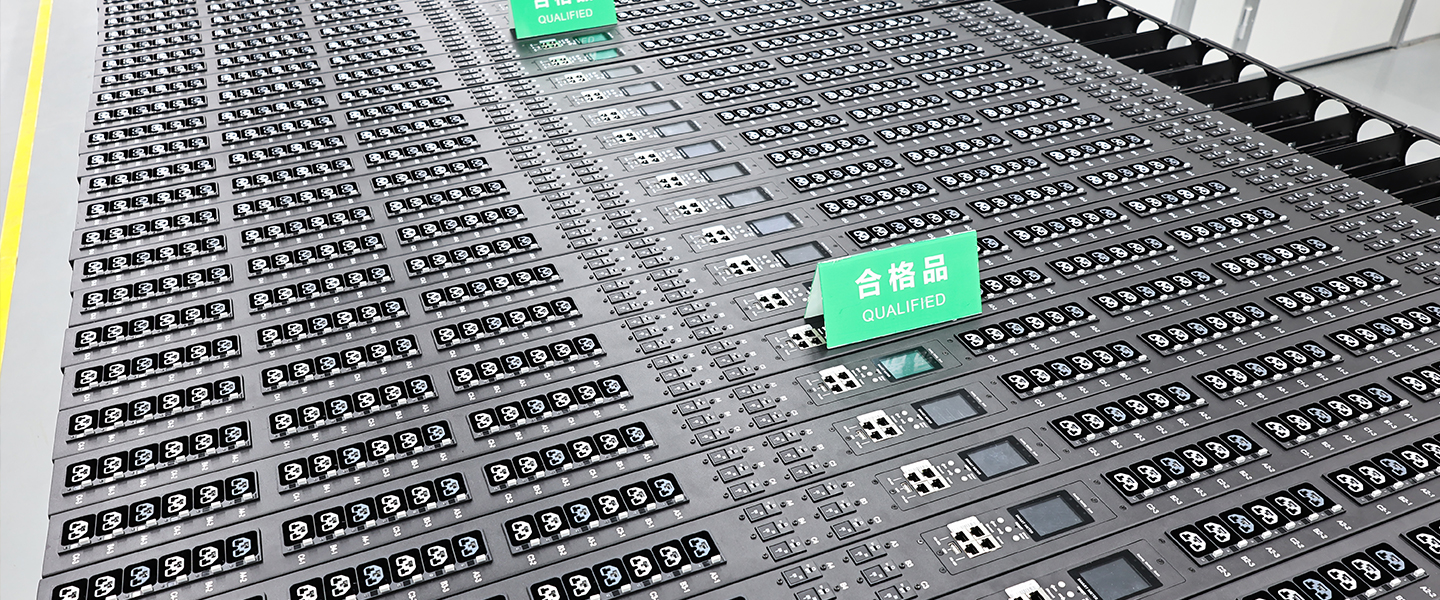 power-distribution-unit-for-data-center.jpg